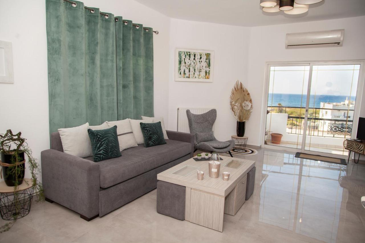 Meraki Beautiful Apartment Near The Sea Gazi Exterior photo